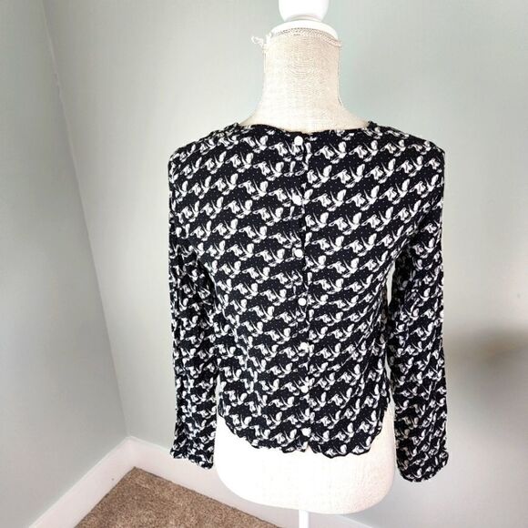 AEROPOSTALE WOMEN'S TOP FEATURES WHITE FLYING BIRDS LONG SLEEVE SIZE SMALL - Picture 4 of 7